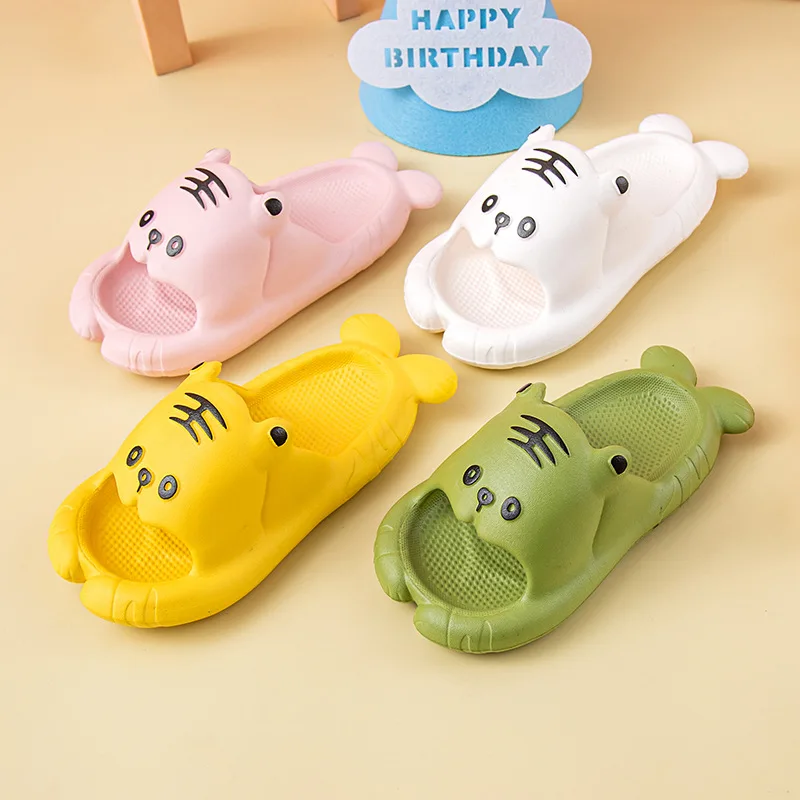 New Tiger Pattern EVA Slippers for Child Summer Outdoor Kids Kawaii Anti-slip Shoes Flip Flops Indoor Cute Light Soft Slippers
New Tiger Pattern EVA Slippers for Child Summer Outdoor Kids Kawaii Anti-slip Shoes Flip Flops Indoor Cute Light Soft Slippers