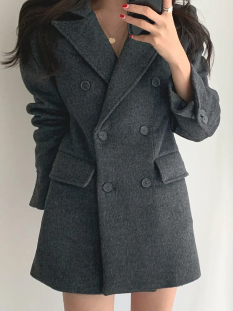 Black Notched Double Breasted Long Sleeve Woolen Coat Women Fashion Simple Solid Color Loose Thick Overcoat Female H606
Black Notched Double Breasted Long Sleeve Woolen Coat Women Fashion Simple Solid Color Loose Thick Overcoat Female H606