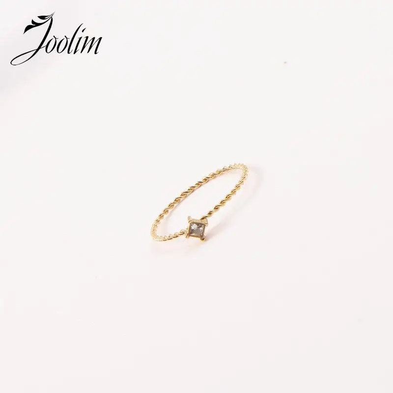 Joolim Tarnish Free Jewelry High End Pvd Wholesale Vintage Fine Twisted Square Zirconia Stainless Steel Finger Ring for Women
Joolim Tarnish Free Jewelry High End Pvd Wholesale Vintage Fine Twisted Square Zirconia Stainless Steel Finger Ring for Women