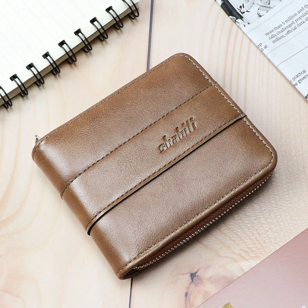 New Zipper Men's Short Wallet Oil Wax Leather Business Youth Wallets Large Capacity Card Holder Multifunction Men's Coin Purse
New Zipper Men's Short Wallet Oil Wax Leather Business Youth Wallets Large Capacity Card Holder Multifunction Men's Coin Purse