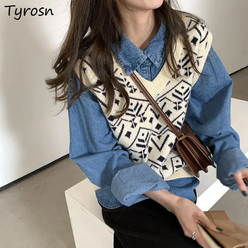 Preppy Style Geometric Sweater Vests V-neck Vintage Fashion Knitwear Spring Autumn Korean Leisure Streetwear All Match Chic New
Preppy Style Geometric Sweater Vests V-neck Vintage Fashion Knitwear Spring Autumn Korean Leisure Streetwear All Match Chic New