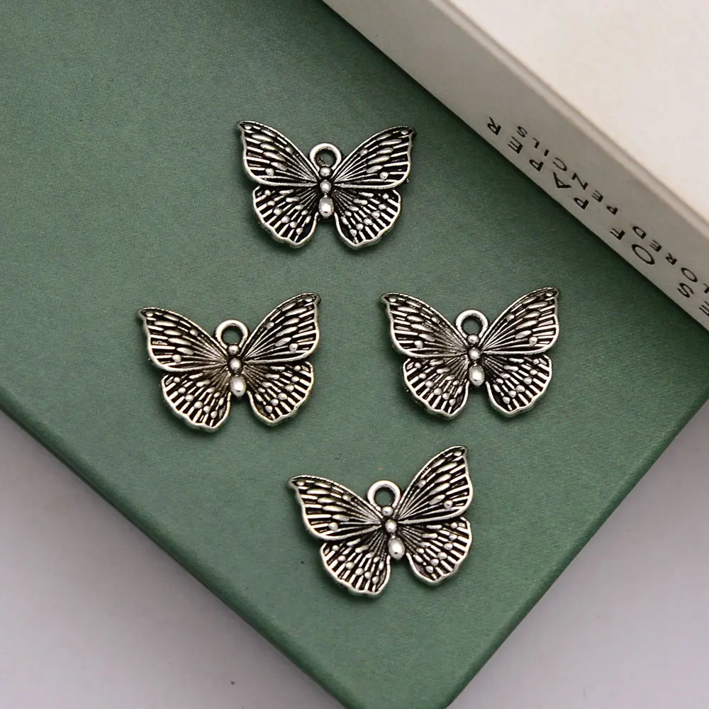 40pcs/lot--13x18mm Vintage Silver Plated Butterfly Charms Pendant For Jewelry Making Diy Bracelet Wholesale Items Resale In Bulk 
40pcs/lot--13x18mm Vintage Silver Plated Butterfly Charms Pendant For Jewelry Making Diy Bracelet Wholesale Items Resale In Bulk