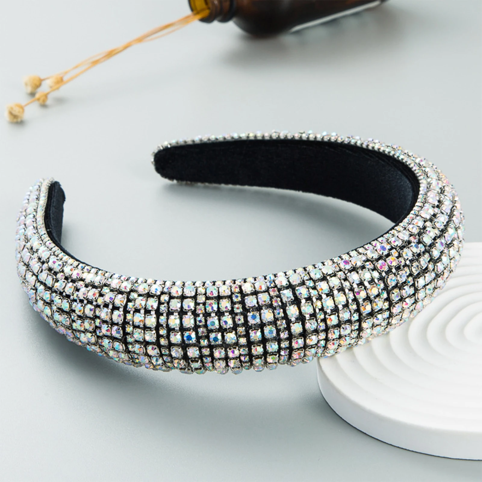 Full Rhinestone Wide Edge Hairband for Women Fashionable Hair Accessories Headband Decoration Bling Sponges Jeweled NYZ Shop
Full Rhinestone Wide Edge Hairband for Women Fashionable Hair Accessories Headband Decoration Bling Sponges Jeweled NYZ Shop
