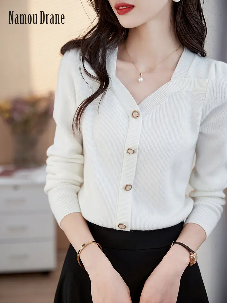 2022 New Square Neck Sweater Women Spring and Autumn and Korean Gentle Blouse Knit Women Loose Languid Lazy Pullover
2022 New Square Neck Sweater Women Spring and Autumn and Korean Gentle Blouse Knit Women Loose Languid Lazy Pullover