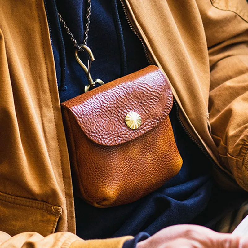 AETOO Handmade custom leather coin purse vegetable tanned cowhide Japanese key earphone mini storage bag coin bag
AETOO Handmade custom leather coin purse vegetable tanned cowhide Japanese key earphone mini storage bag coin bag