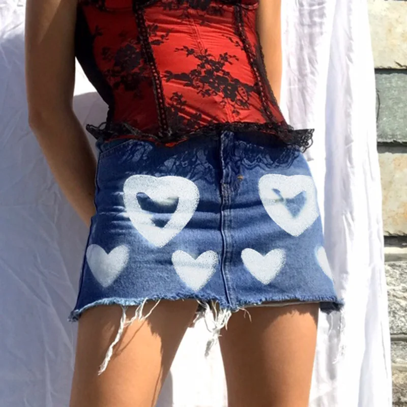 Y2k 2021 Fashion Harajuku Women Lovely Heart Print A Line Denim Skirt Vintage Party Club Streetwear Mini Skirts Bodycon Clothes
Y2k 2021 Fashion Harajuku Women Lovely Heart Print A Line Denim Skirt Vintage Party Club Streetwear Mini Skirts Bodycon Clothes