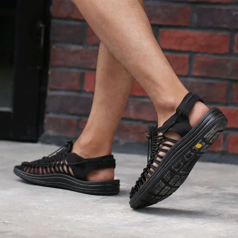 Size 5.5 Summer Man Slippers Luxury Designer Trainer Men's Flip Flops For Summer Nice Men Shoes Luxury Aqua Flat Sandals Tennis
Size 5.5 Summer Man Slippers Luxury Designer Trainer Men's Flip Flops For Summer Nice Men Shoes Luxury Aqua Flat Sandals Tennis