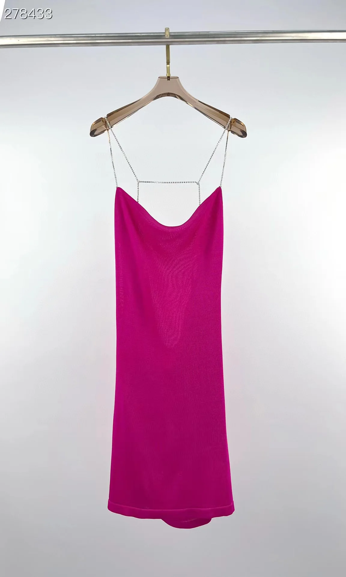 Fashion Runway 2022 Summer Sexy Knit Dress Women Sleeveless Diamonds Mini Backless Lady Hot Sale Solid Dress
Fashion Runway 2022 Summer Sexy Knit Dress Women Sleeveless Diamonds Mini Backless Lady Hot Sale Solid Dress