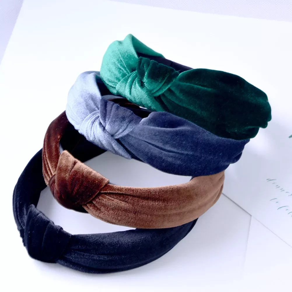 PC Knot Cross Tie Solid Fashion Velvet Hair Band Headband Girls Bow Hoop Hair Accessories Twist Headband Headdress for Women
PC Knot Cross Tie Solid Fashion Velvet Hair Band Headband Girls Bow Hoop Hair Accessories Twist Headband Headdress for Women