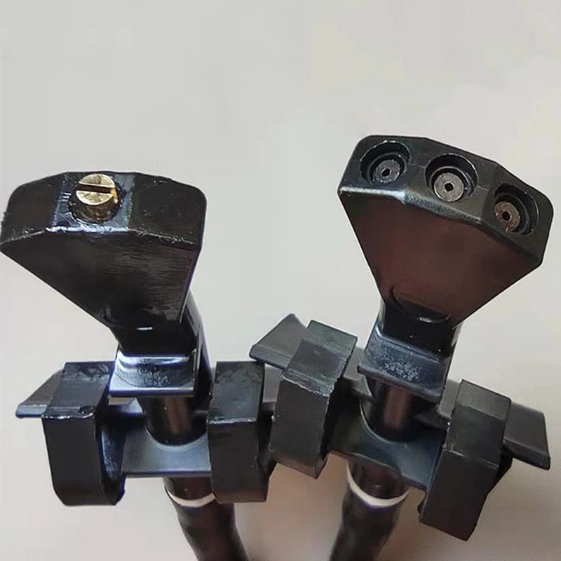 For Mitsubishi Outlander 13-21 Eclipse Cross 18-22 Airtrek Windshield Washer Wiper Water Spray Nozzle 
For Mitsubishi Outlander 13-21 Eclipse Cross 18-22 Airtrek Windshield Washer Wiper Water Spray Nozzle