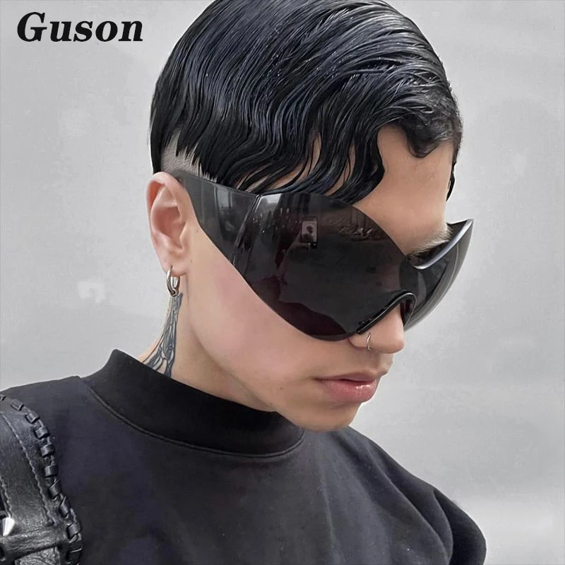 GUSON Punk Integrated Sunglasses Frameless for Women New Luxury Brand Oversized Y2k Sun Glasses Men Fashion Design Goggles UV400
GUSON Punk Integrated Sunglasses Frameless for Women New Luxury Brand Oversized Y2k Sun Glasses Men Fashion Design Goggles UV400