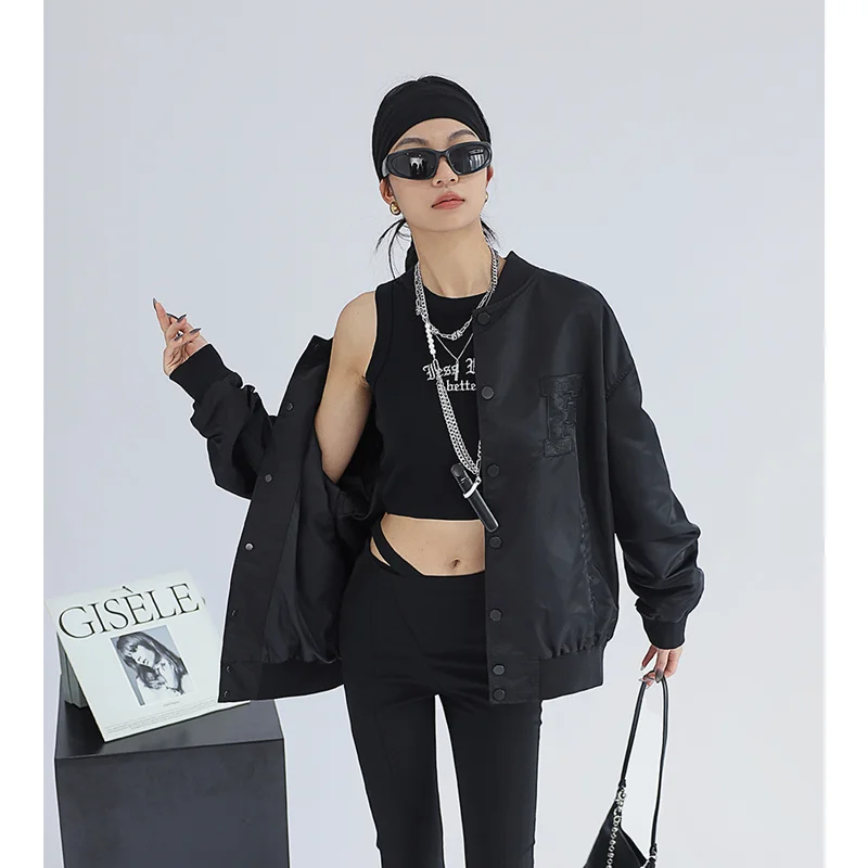 Women Black Outerwear Single-breasted Letter Embroidery Jacket Stand Collar Fashion Hip Hop Thin Vintage Winter New Coat Tops
Women Black Outerwear Single-breasted Letter Embroidery Jacket Stand Collar Fashion Hip Hop Thin Vintage Winter New Coat Tops
