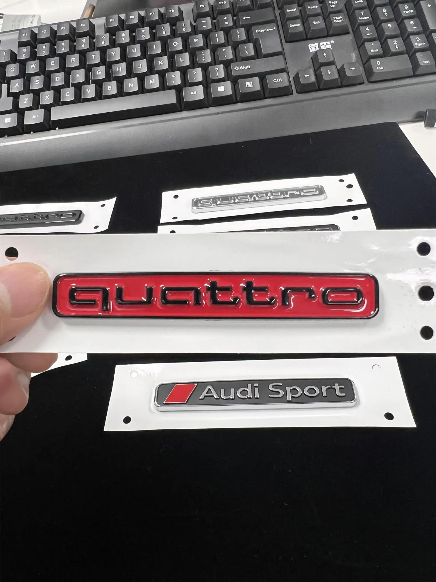 3D логотип ABS для Audi Sport, эмблема, наклейка на крыло автомобиля, значок багажника для Audi A3 A6 Q8 Q2 Q3 Q5 Q7 A4 Audi Sport Accessories
3D логотип ABS для Audi Sport, эмблема, наклейка на крыло автомобиля, значок багажника для Audi A3 A6 Q8 Q2 Q3 Q5 Q7 A4 Audi Sport Accessories