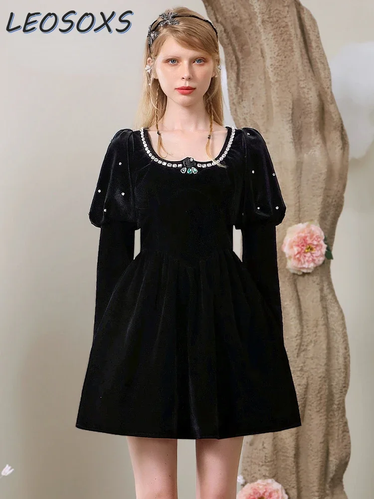 High-Grade Black Velvet Dress for Women Autumn and Winter New Elegant Retro Hot Rhinestone Slim Waist Slimming Bubble Dress Lady 
High-Grade Black Velvet Dress for Women Autumn and Winter New Elegant Retro Hot Rhinestone Slim Waist Slimming Bubble Dress Lady