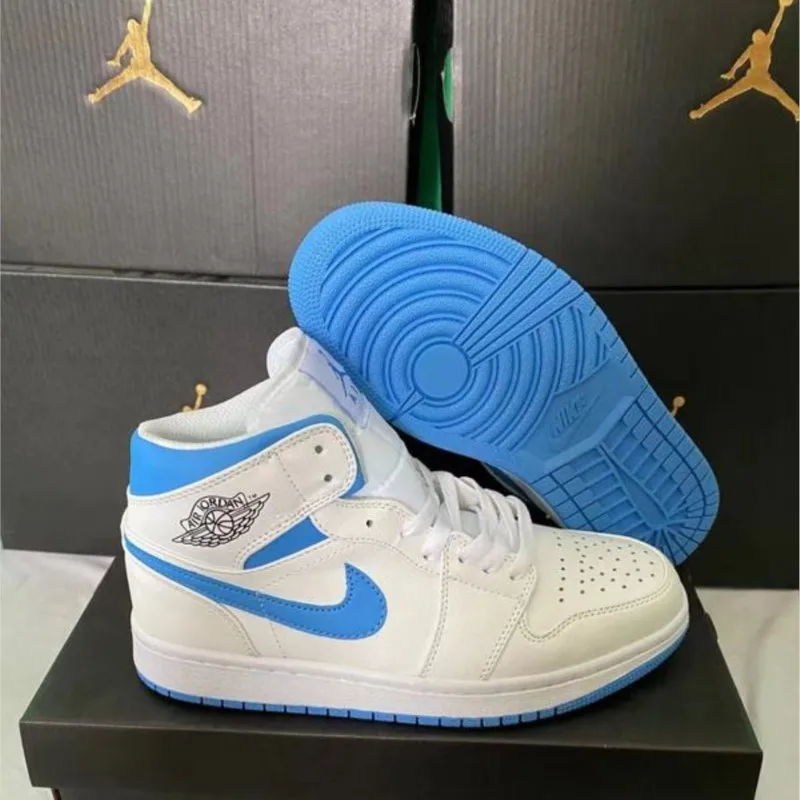 Спортивные уличные кроссовки Nike Air Jordan 1, оригинальные мужские баскетбольные ботинки, оригинальные женские и мужские удобные высокие ботинк...
Спортивные уличные кроссовки Nike Air Jordan 1, оригинальные мужские баскетбольные ботинки, оригинальные женские и мужские удобные высокие ботинк...