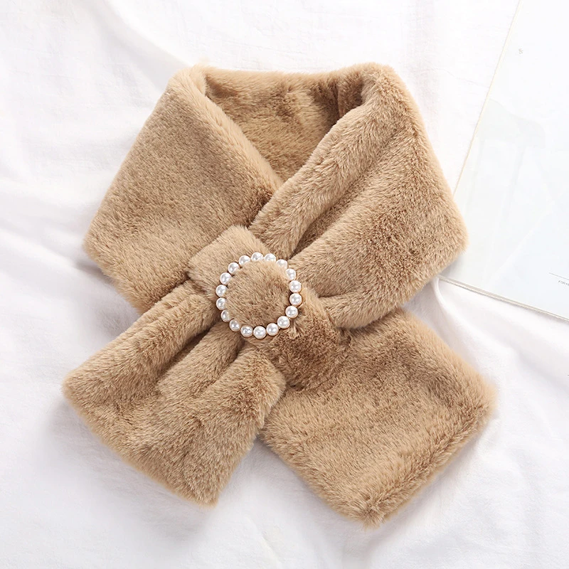 Korean Faux Rabbit Fur Collar Pearl Button Cross Plush Scarf Female Winter Double Sided Thick Neck Protection Warm Shawl
Korean Faux Rabbit Fur Collar Pearl Button Cross Plush Scarf Female Winter Double Sided Thick Neck Protection Warm Shawl