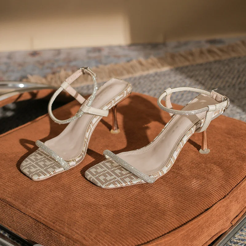 Women's Stiletto Sandals 2022 Summer New All-match Fairy Style Rhinestone High Heel Shoes With Ankle Strap
Women's Stiletto Sandals 2022 Summer New All-match Fairy Style Rhinestone High Heel Shoes With Ankle Strap