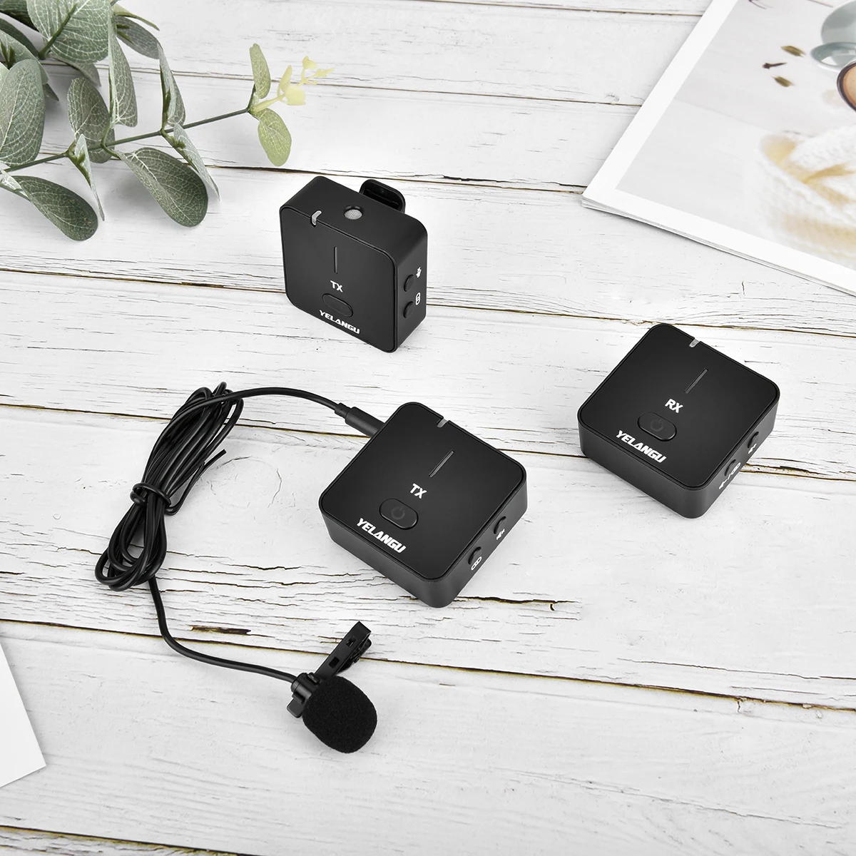 YELANGU Professional Portable Camera Microphone Noise Cancelling Microphone Live Streaming Wireless Lavalier Microphone
YELANGU Professional Portable Camera Microphone Noise Cancelling Microphone Live Streaming Wireless Lavalier Microphone