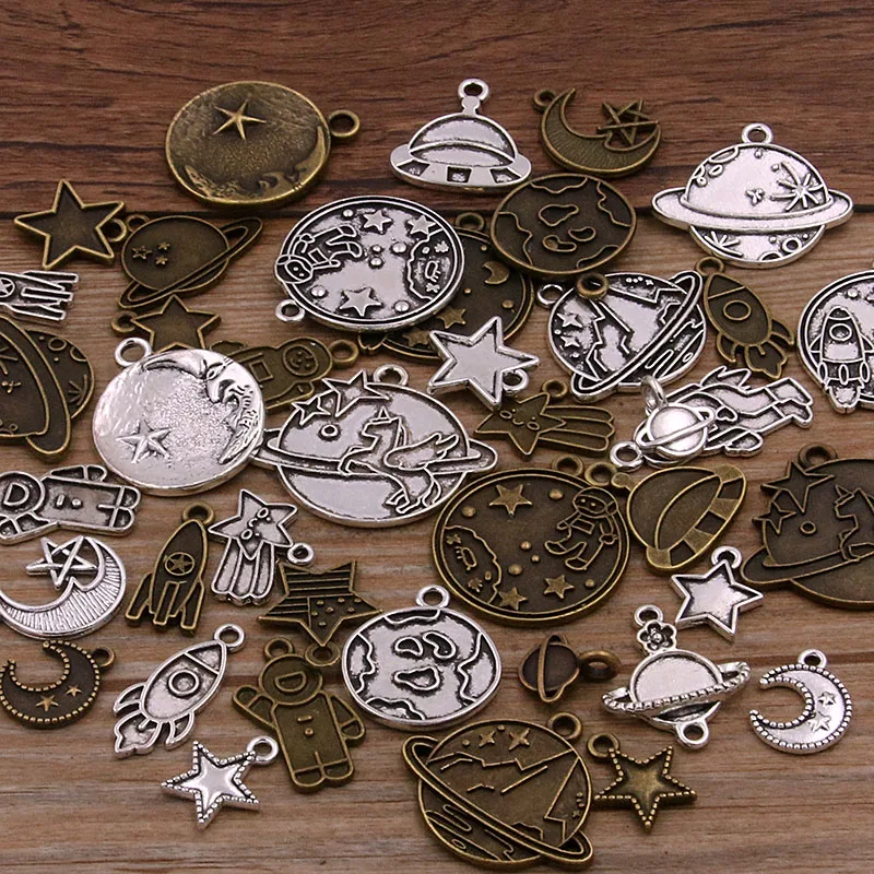 20pcs Vintage Metal 2 Color Mixed Size Star Moon Rocket Alien Charms Retro Nature Pendant For Jewelry Making Diy Handmade
20pcs Vintage Metal 2 Color Mixed Size Star Moon Rocket Alien Charms Retro Nature Pendant For Jewelry Making Diy Handmade