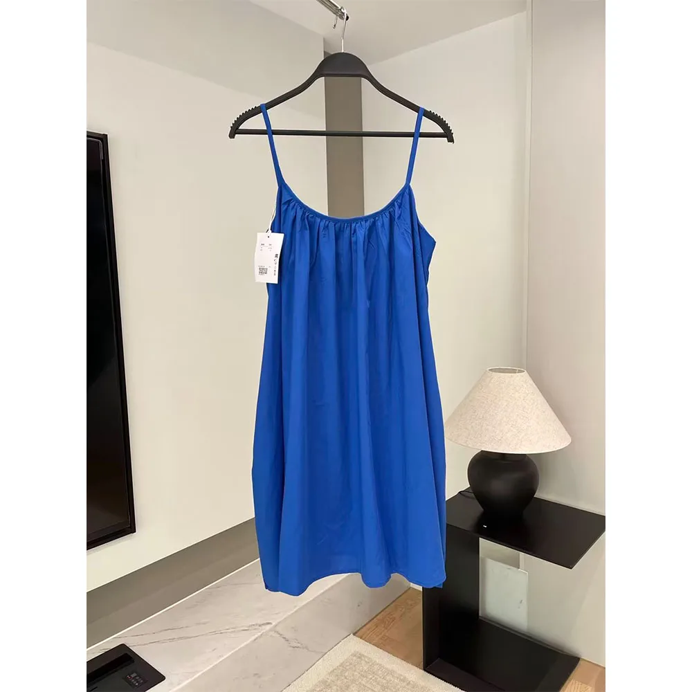 Summer new fashion women's retro temperament casual round neck A-line skirt suspenders pleated mini dress
Summer new fashion women's retro temperament casual round neck A-line skirt suspenders pleated mini dress