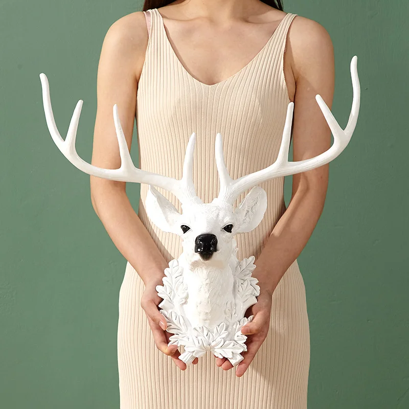 light Nordic luxury style deer head hook Entrance decorated with animal heads Living room wall decoration pendant
light Nordic luxury style deer head hook Entrance decorated with animal heads Living room wall decoration pendant