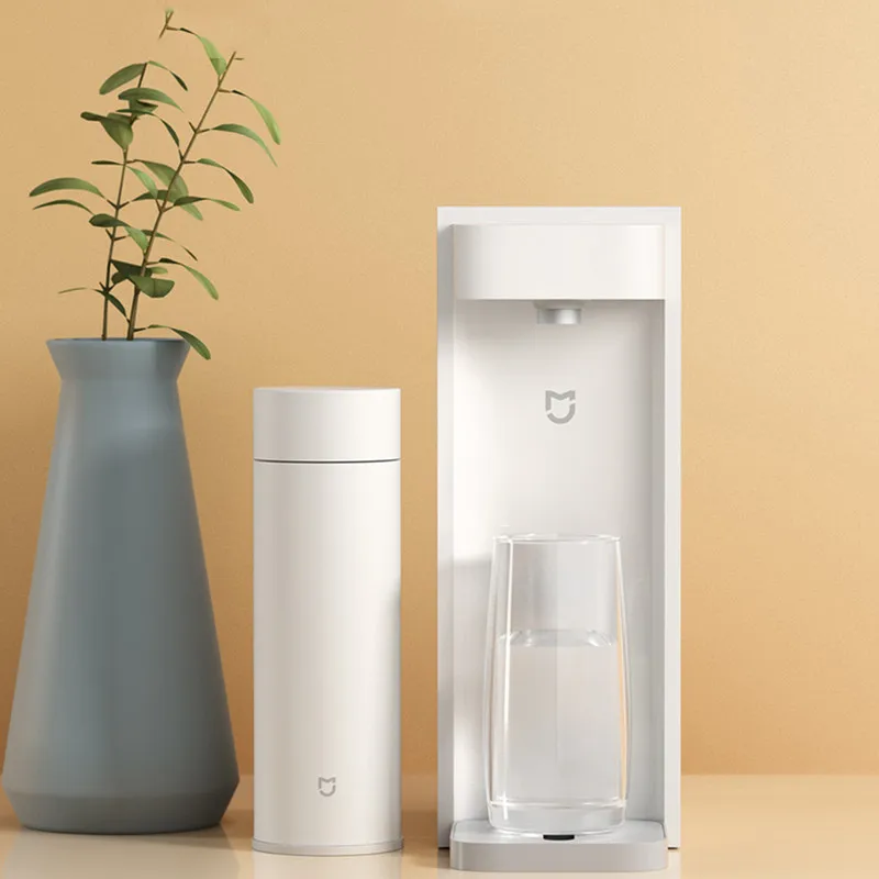 Instant Hot Drinking Machine Desktop Small Direct Drink Heating All-in-one Machine Installation Free Water Dispenser
Instant Hot Drinking Machine Desktop Small Direct Drink Heating All-in-one Machine Installation Free Water Dispenser