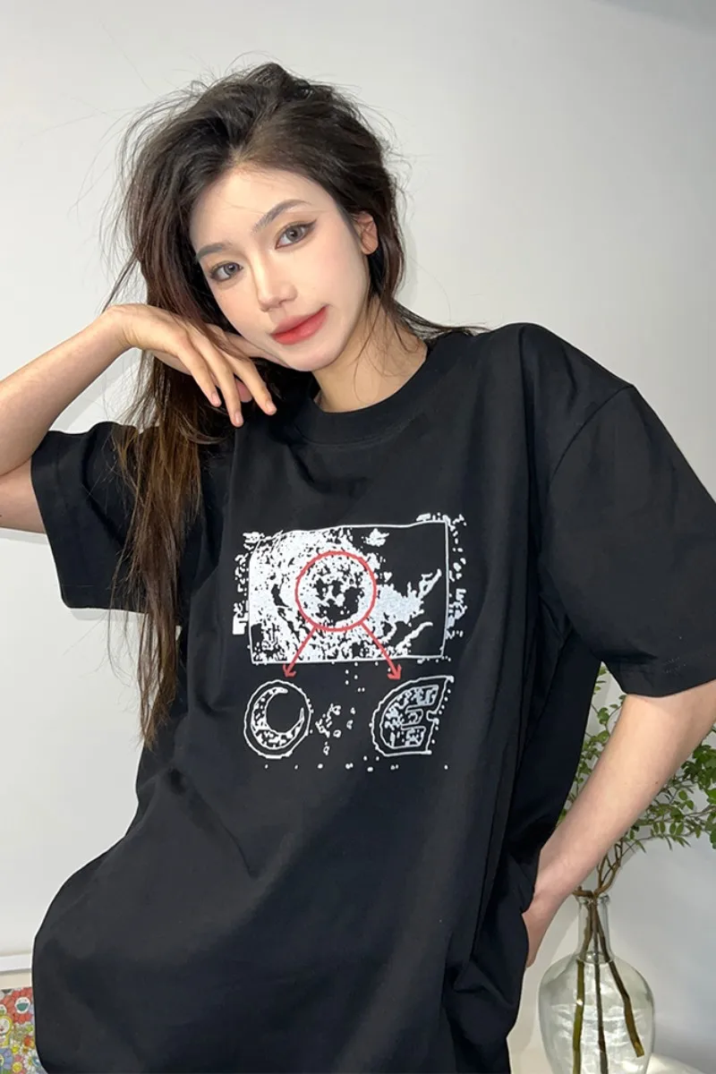 Мужская и женская футболка с абстрактным принтом CAVEMPT 22AW Белая футболка с коротким рукавом и воротником
Мужская и женская футболка с абстрактным принтом CAVEMPT 22AW Белая футболка с коротким рукавом и воротником