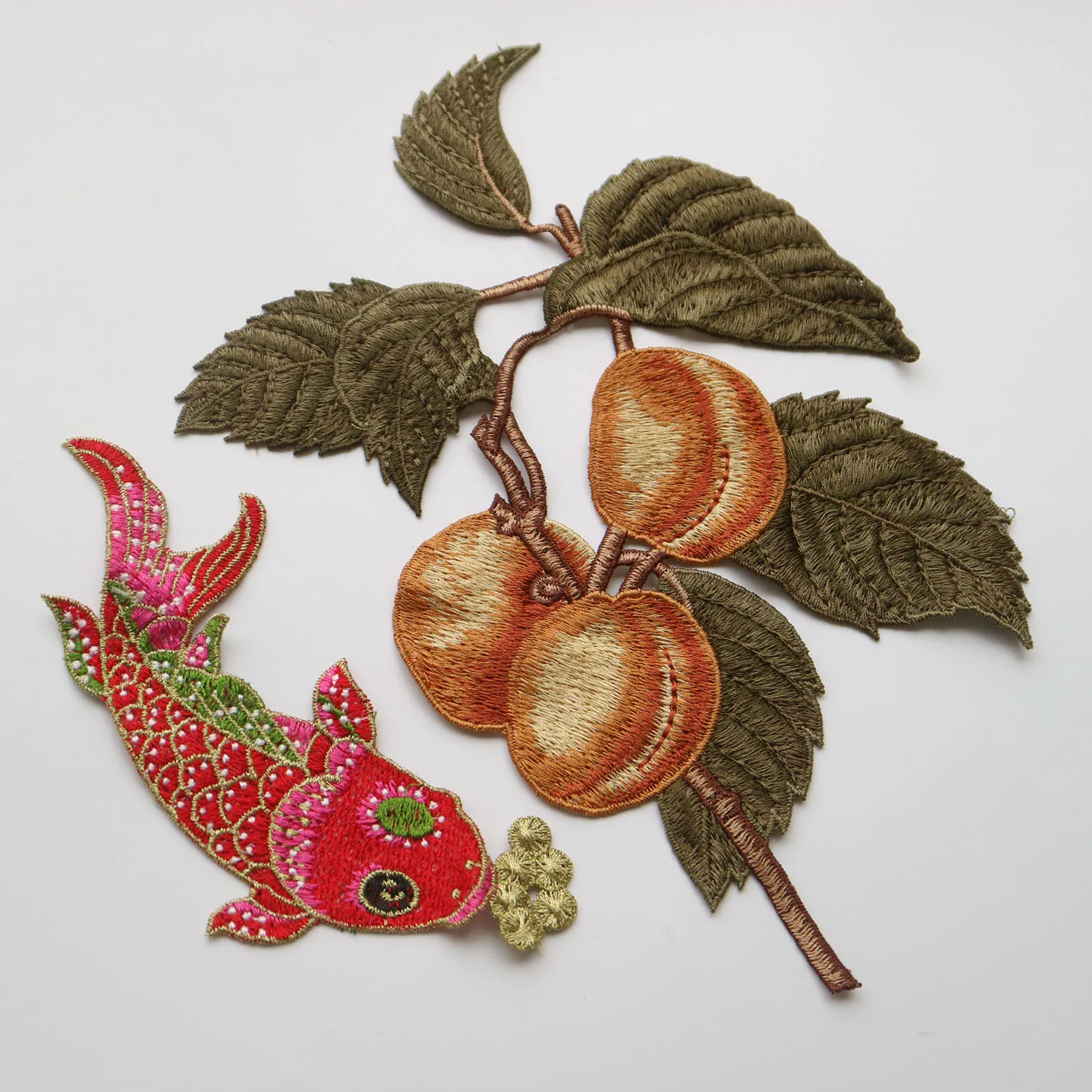 DIY Colorful star embroidered Patches for Clothing Sew on Embroidery parches ropa for dresses Water soluable flower appliques
DIY Colorful star embroidered Patches for Clothing Sew on Embroidery parches ropa for dresses Water soluable flower appliques