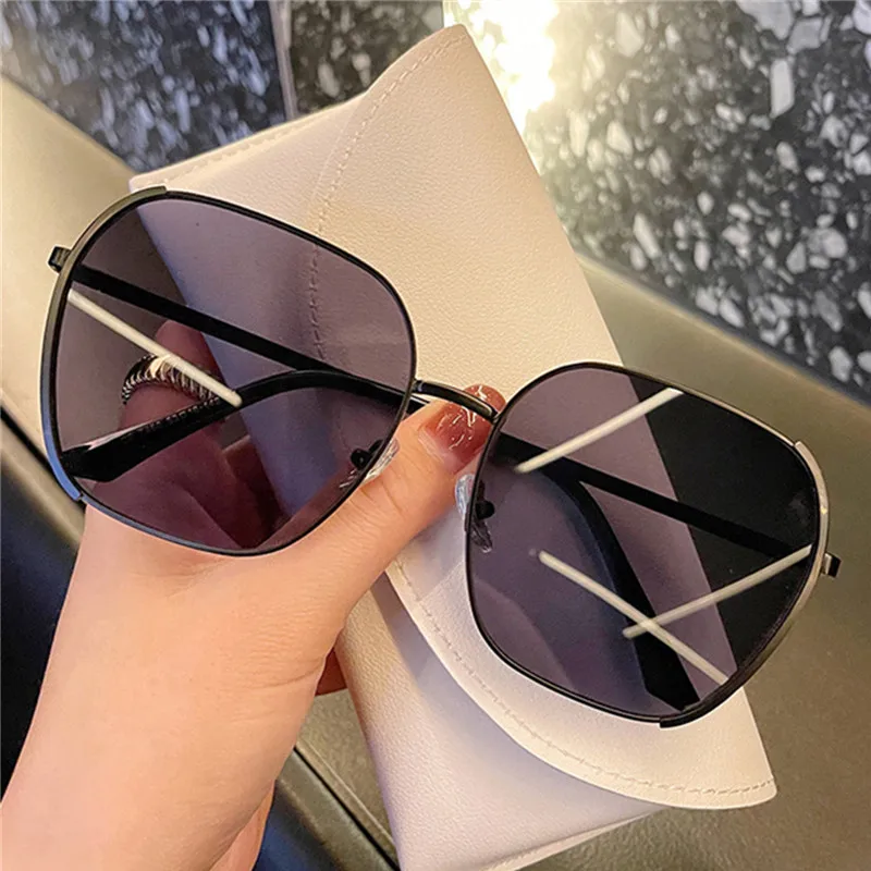 Cat Eye Sunglasses Woman Vintage Brand Black Glasses Fashion Style Eyewear personality Sunglasses gafas de sol UV400
Cat Eye Sunglasses Woman Vintage Brand Black Glasses Fashion Style Eyewear personality Sunglasses gafas de sol UV400