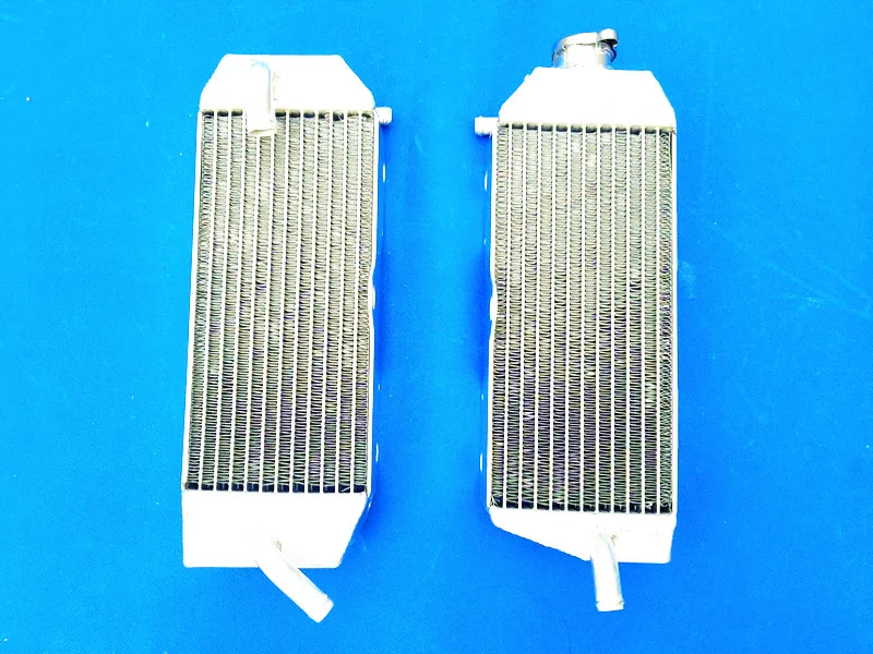 Aluminum Radiator For YAMAHA 2002-2005 YZ426F YZ450F / 2000-2006 WR400F WR426F WR450F 2000 2001 2002 2003 2004 2005 2006
Aluminum Radiator For YAMAHA 2002-2005 YZ426F YZ450F / 2000-2006 WR400F WR426F WR450F 2000 2001 2002 2003 2004 2005 2006