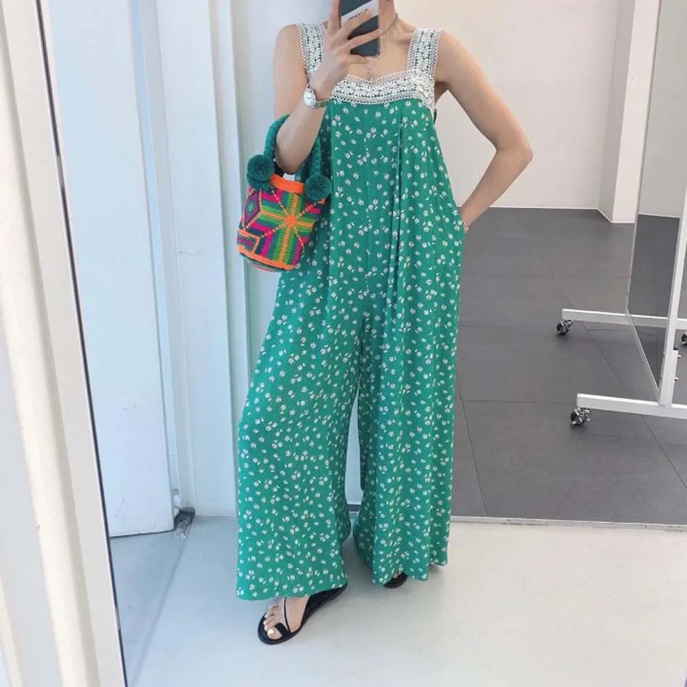 Women Fashion Jumpsuit Printed Korean Chic Retro Style Lace Stitching Wide-leg Pants Loose Hakama Suspenders Summer 2022 New
Women Fashion Jumpsuit Printed Korean Chic Retro Style Lace Stitching Wide-leg Pants Loose Hakama Suspenders Summer 2022 New