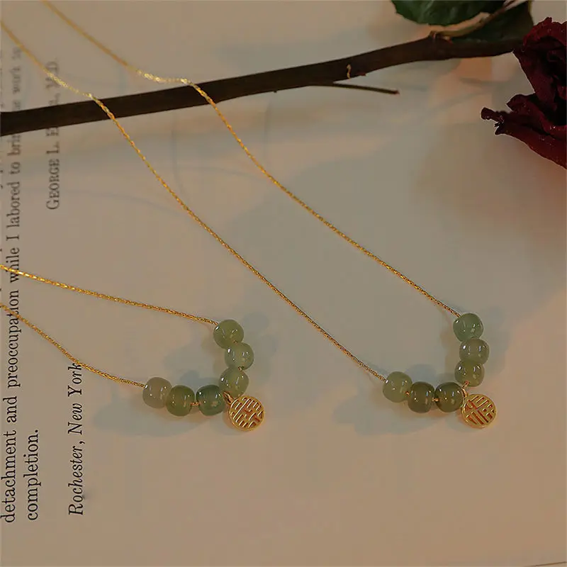 

aventurine jade beads necklace women's simple ins niche design sense collarbone chain temperament transport beads gift