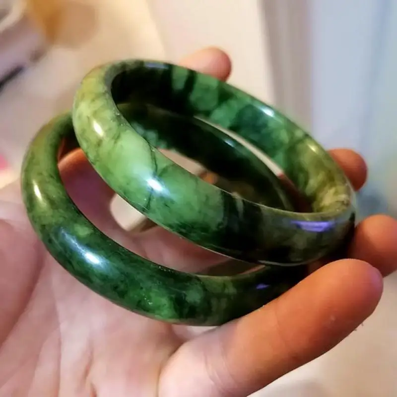 Natural Green Jades Bangles Hand Carved Emerald Jade Bracelet Women Boutique Healing Jewelry Girlfriend Mom Lucky Amulet Gifts
Natural Green Jades Bangles Hand Carved Emerald Jade Bracelet Women Boutique Healing Jewelry Girlfriend Mom Lucky Amulet Gifts