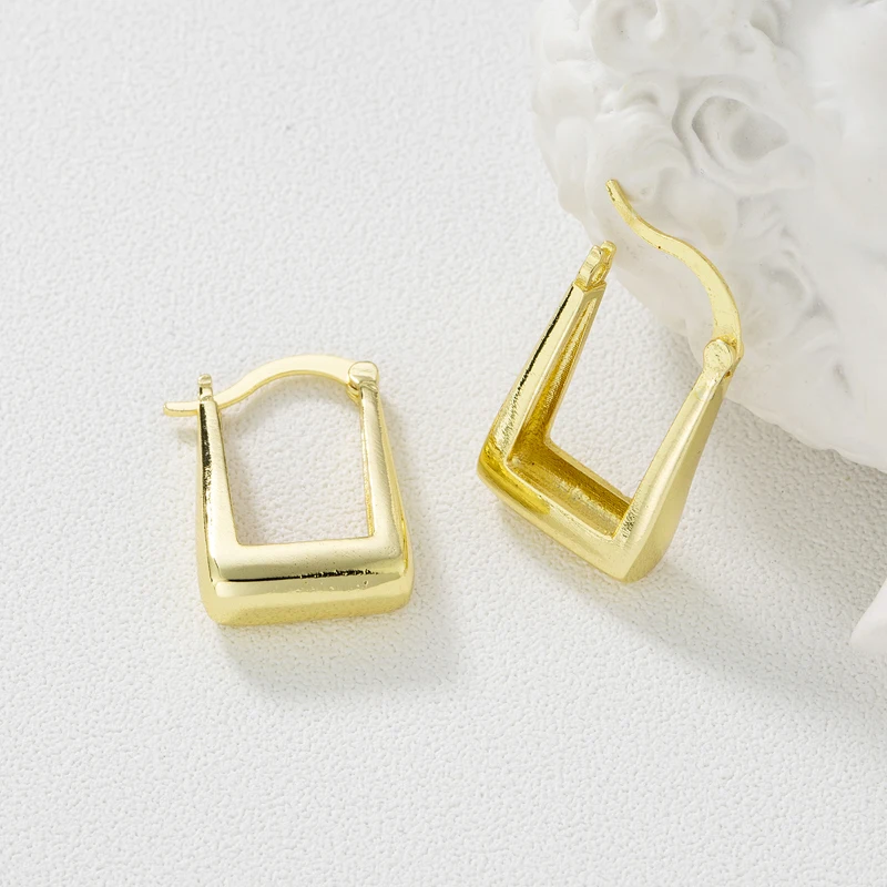 Fashion Glossy Metal Minimalist Hoop Earrrings Circle Square Shape Geometric Earrings for Women Jewelry Gift
Fashion Glossy Metal Minimalist Hoop Earrrings Circle Square Shape Geometric Earrings for Women Jewelry Gift