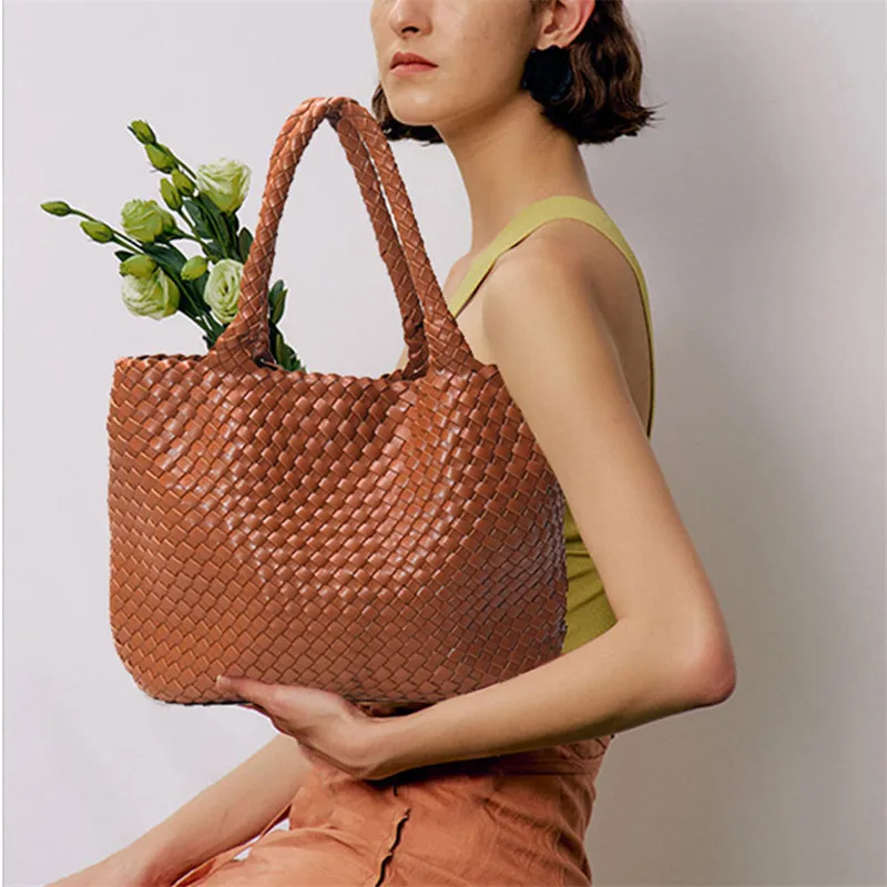 2022 New Korean Large Capacity Tote Bags Women's Luxury Designer Handbag Woven Shoulder Bag Large Match Messenger Bags 2PCS
2022 New Korean Large Capacity Tote Bags Women's Luxury Designer Handbag Woven Shoulder Bag Large Match Messenger Bags 2PCS