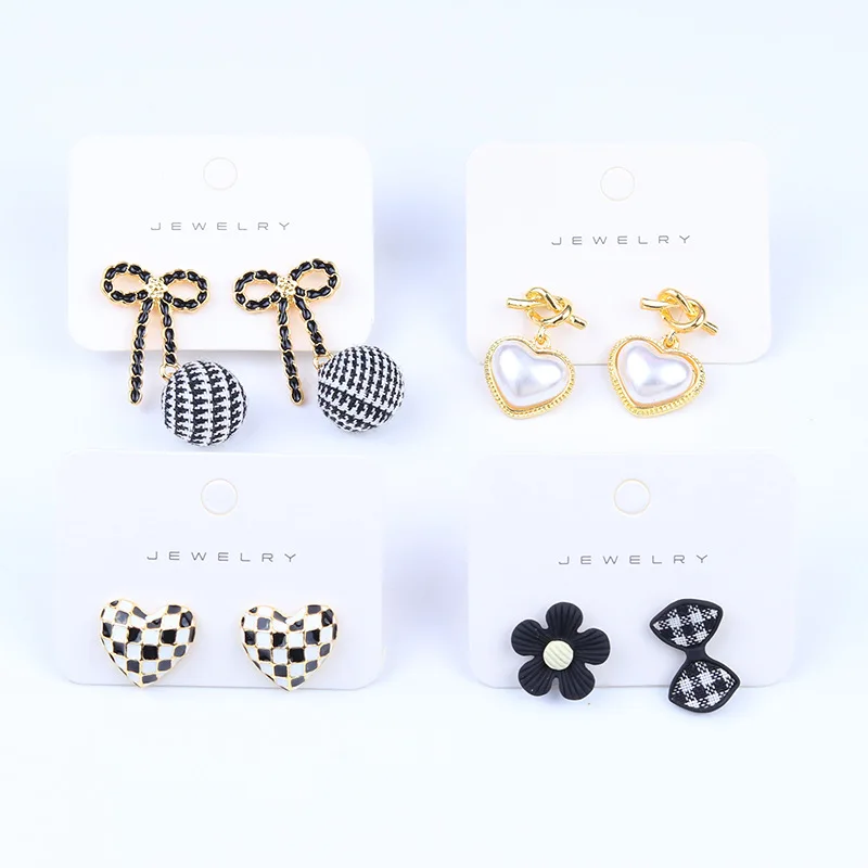 U-Magical Ins Style Love Heart Flower Arcylic Dangle Earings for Women Trendy Multi Designs Metal Hollow Party Earings Jewelry
U-Magical Ins Style Love Heart Flower Arcylic Dangle Earings for Women Trendy Multi Designs Metal Hollow Party Earings Jewelry