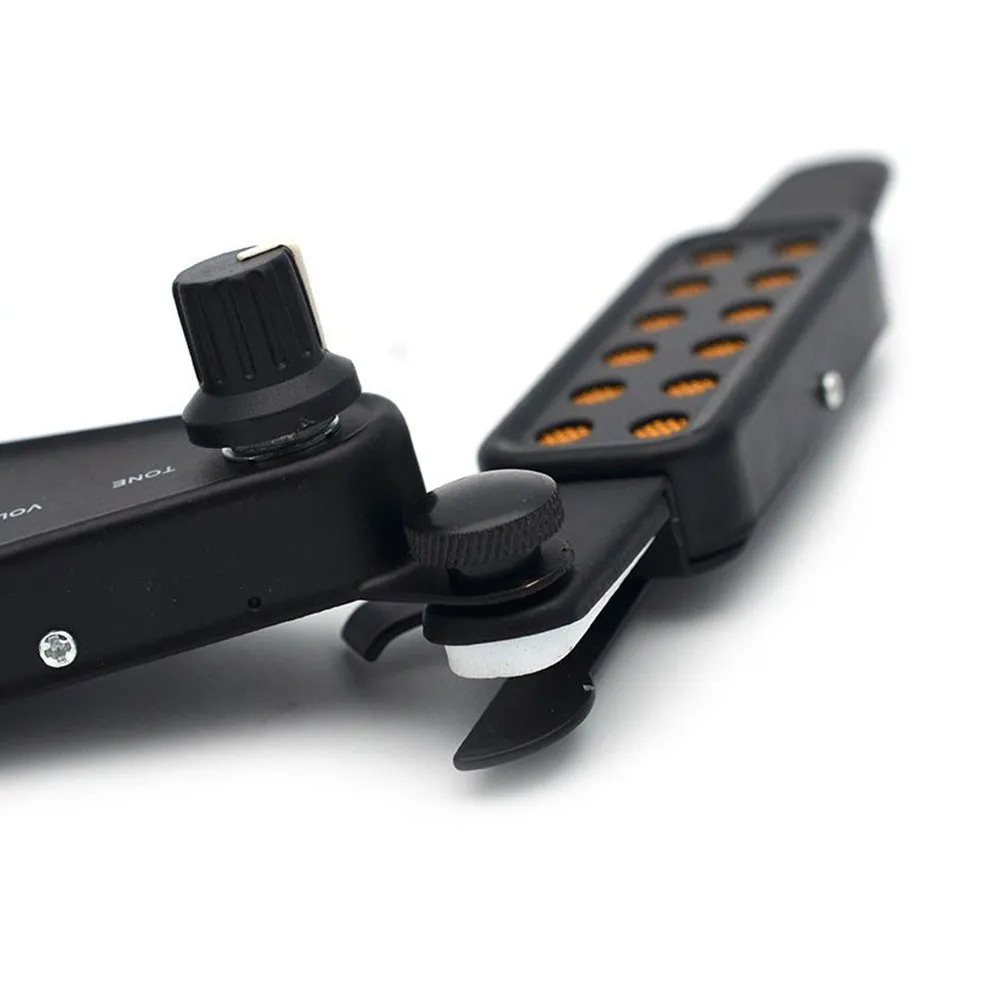 High Quality Hot New Practical Sound Pickup 12-hole Spare Tone/Volume Adjustment Acoustic Guitar Instrument Padded Clip
High Quality Hot New Practical Sound Pickup 12-hole Spare Tone/Volume Adjustment Acoustic Guitar Instrument Padded Clip