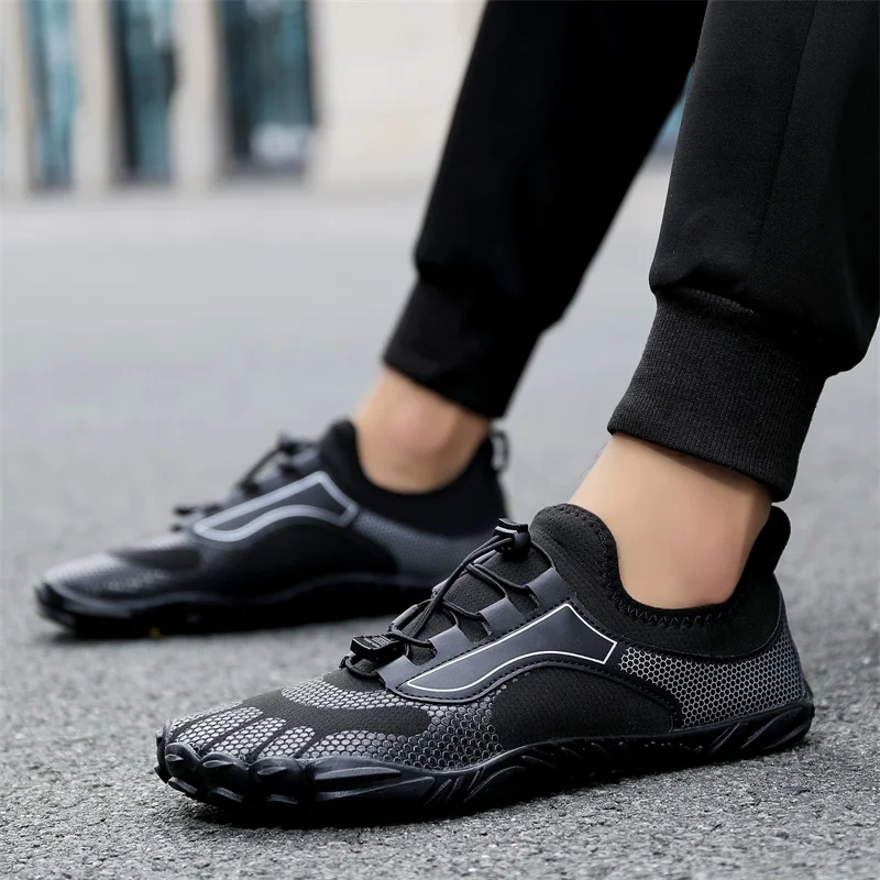Winter Warm Slippers Men outdoor Soft Bottom Home Shoes fashion Plush Men outdoor Anti Slip Slides men Cotton Shoes 
Winter Warm Slippers Men outdoor Soft Bottom Home Shoes fashion Plush Men outdoor Anti Slip Slides men Cotton Shoes