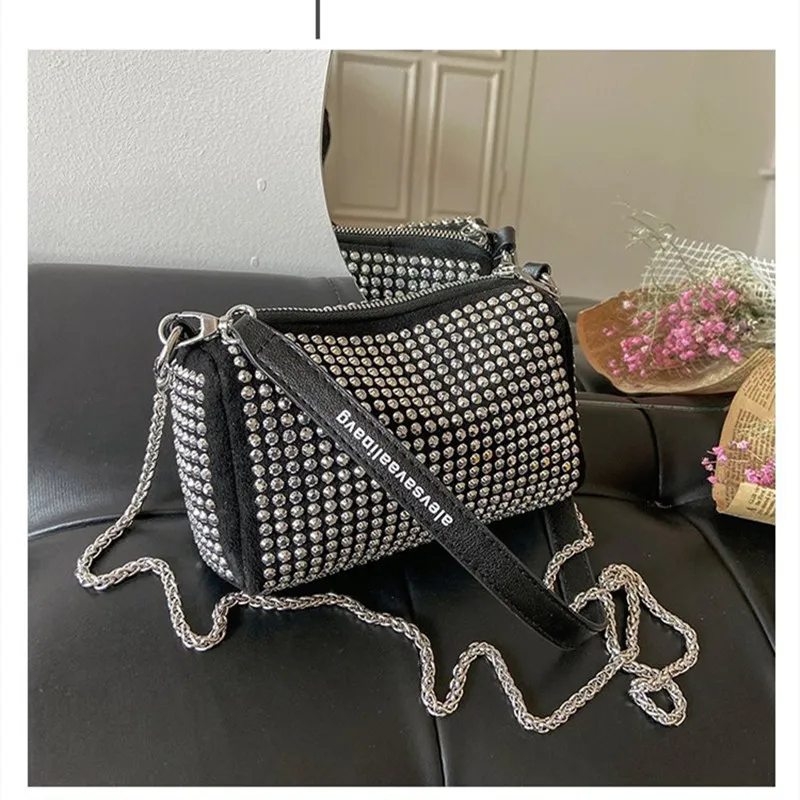 New arrive Fashion Full Rhinestone Diamond Women Bag Shoulder Bag Purse Ladies Female Crossbody Bag shining diamond bag
New arrive Fashion Full Rhinestone Diamond Women Bag Shoulder Bag Purse Ladies Female Crossbody Bag shining diamond bag