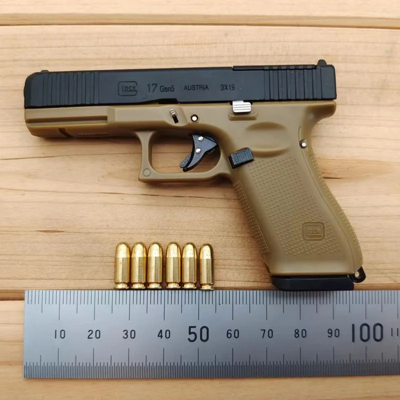 1PCS Big Metal Desert Eagle Glock G17 Keychain Free Assembly Anti-stress Fidget Toys
1PCS Big Metal Desert Eagle Glock G17 Keychain Free Assembly Anti-stress Fidget Toys