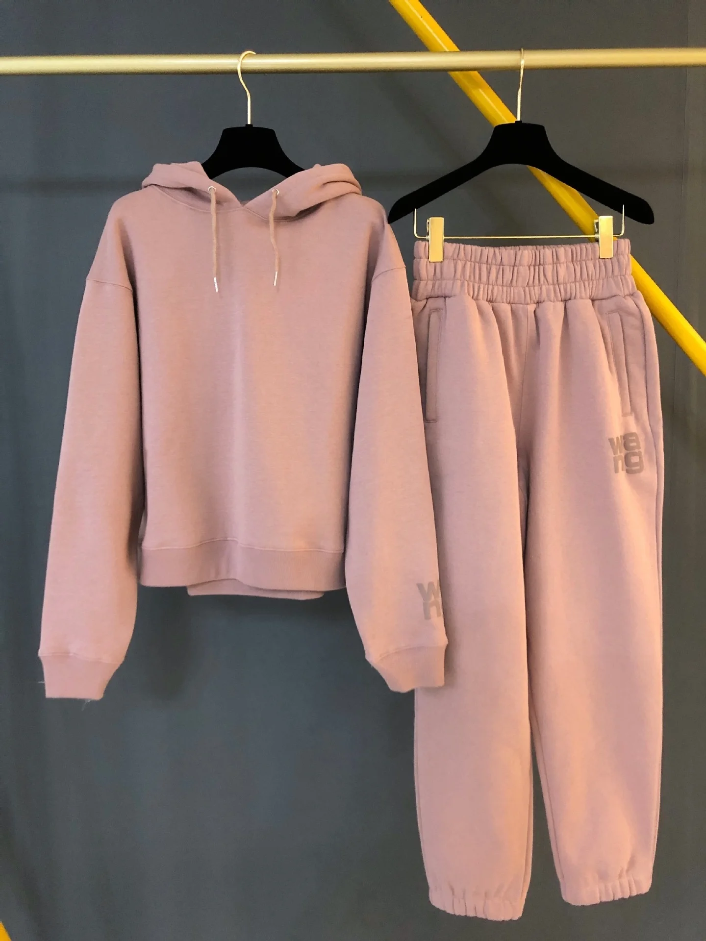 and Autumn Winter Aw Wang Women's Alphabet Print Drawstring Hooded Pink Fleece Sweater and Fleece Pants
and Autumn Winter Aw Wang Women's Alphabet Print Drawstring Hooded Pink Fleece Sweater and Fleece Pants