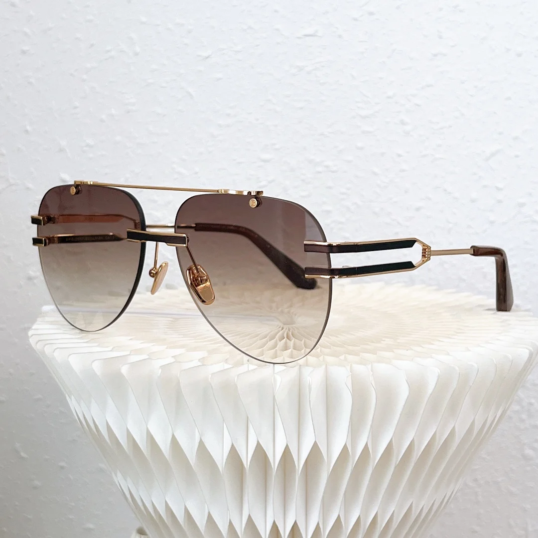 Brand Designer Women's Men Sunglasses Classic Square Frame Sunglasses Personality Mirror Leg Sunglasses Sunshade Sunglasses
Brand Designer Women's Men Sunglasses Classic Square Frame Sunglasses Personality Mirror Leg Sunglasses Sunshade Sunglasses