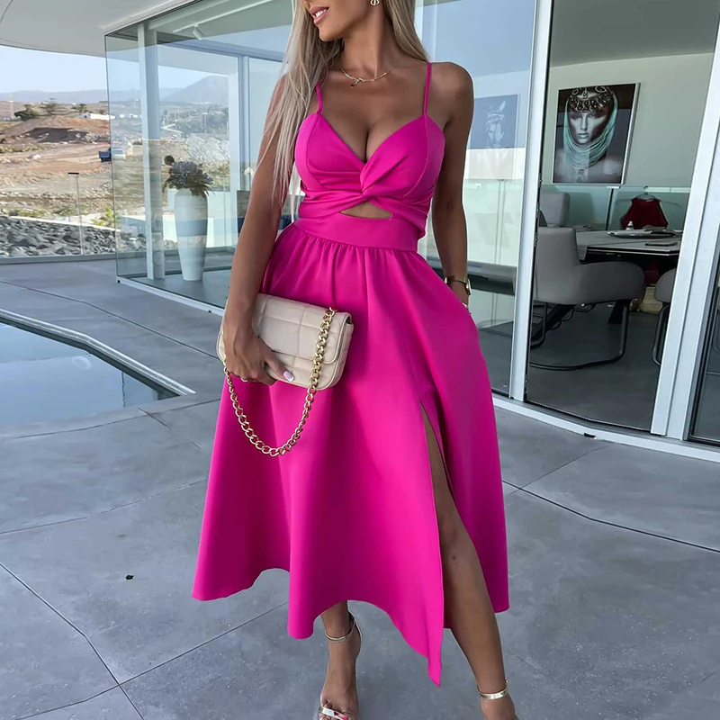 Женское платье на бретельках, с разрезом и глубоким V-образным вырезом
Женское платье на бретельках, с разрезом и глубоким V-образным вырезом