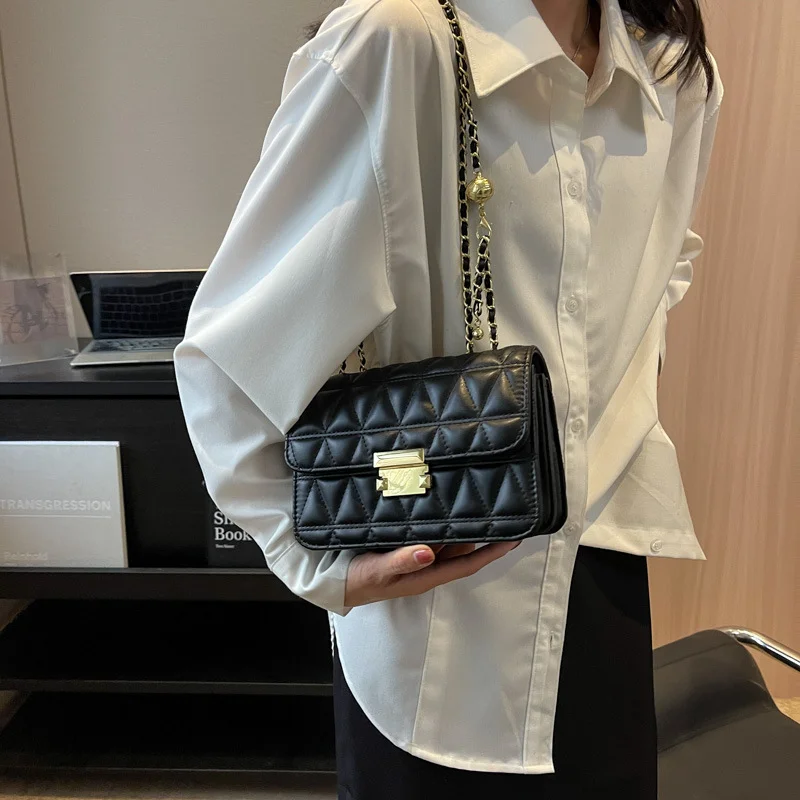 Women's PU Retro Fashion Ringer Crossbody Bag for Women Luxury Embroidery Thread Sac Single Shoulder Small Square Bolsa Feminina
Women's PU Retro Fashion Ringer Crossbody Bag for Women Luxury Embroidery Thread Sac Single Shoulder Small Square Bolsa Feminina