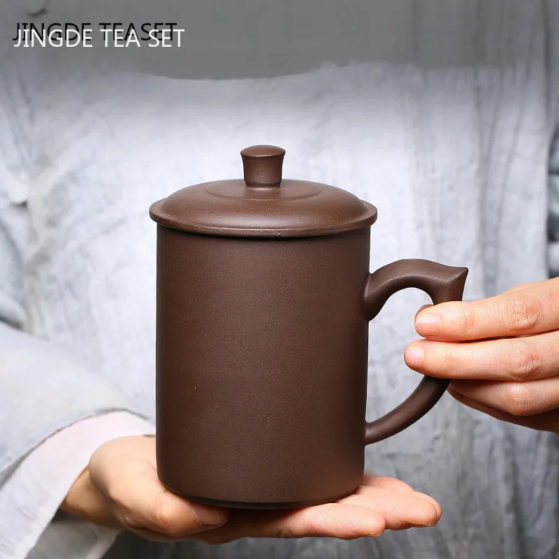 Большая емкость 500 мл Исин ручной работы; Свадебная обувь с украшением глины ПУ-эр Чай чашка с крышкой офис походная фляга для воды Портативн...
Большая емкость 500 мл Исин ручной работы; Свадебная обувь с украшением глины ПУ-эр Чай чашка с крышкой офис походная фляга для воды Портативн...