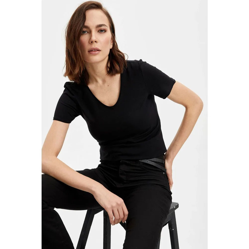 V-Neck Basic T-Shirt I1073Az20Sp T Shirt Y2K Top Nostalgic Summer Women T-Shirt Anime Bluz
V-Neck Basic T-Shirt I1073Az20Sp T Shirt Y2K Top Nostalgic Summer Women T-Shirt Anime Bluz
