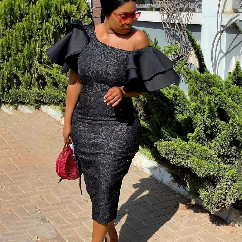 Sexy Solid African Dress One Shoulder Short Sleeve Ropa Mujer Lace Stitching Robe 2022 Summer Women Elegant Evening Party Dresse 
Sexy Solid African Dress One Shoulder Short Sleeve Ropa Mujer Lace Stitching Robe 2022 Summer Women Elegant Evening Party Dresse