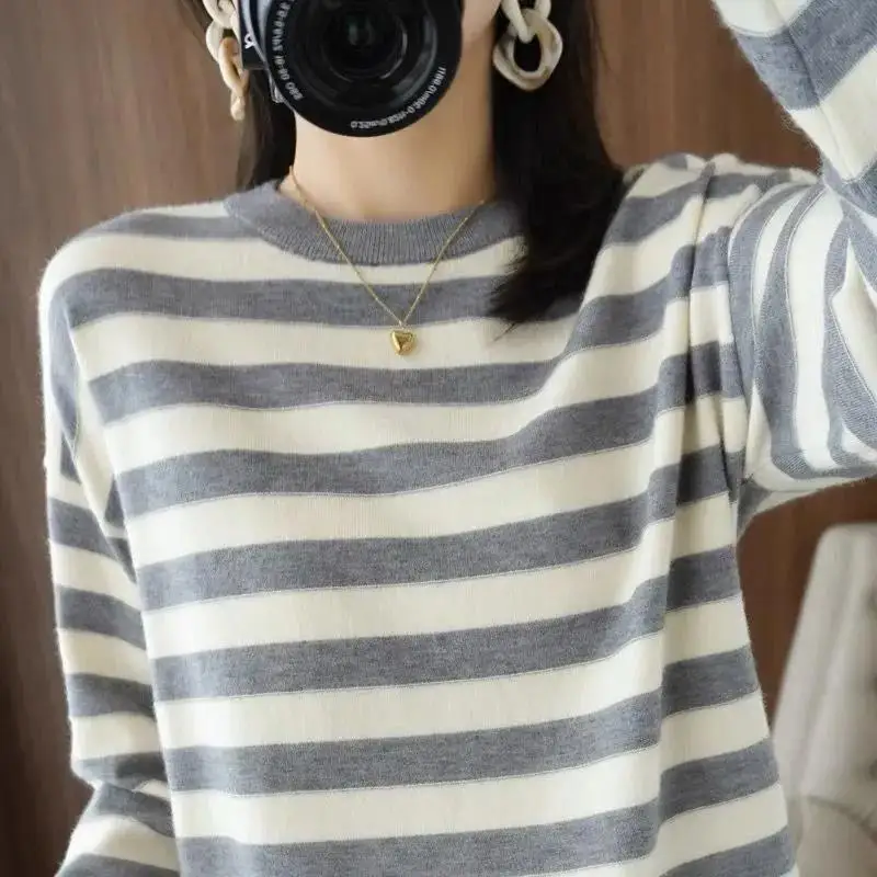 Contrast striped knitwear pullover sweater women autumn and winter o neck sweater loose skinny casual long sleeve sweater top
Contrast striped knitwear pullover sweater women autumn and winter o neck sweater loose skinny casual long sleeve sweater top
