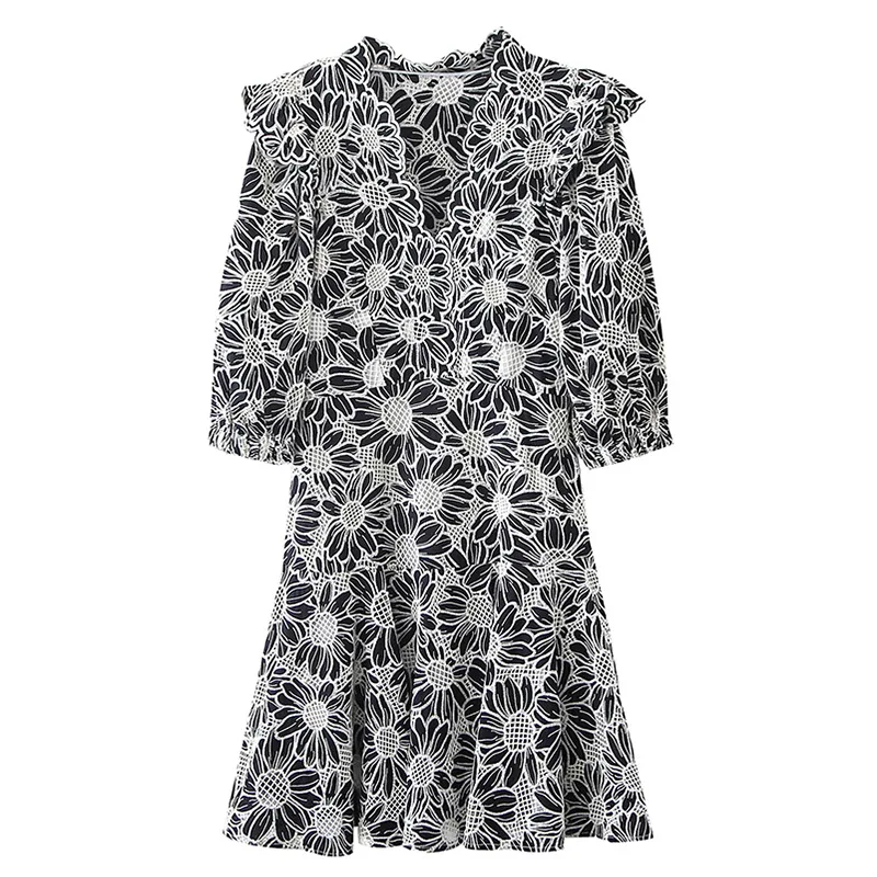 2022 Summer Autumn Women Embroidery V-neck Dress Female Ruffled Mid-sleeve Flower Hollow Out Swing A-line Pullover Skirt
2022 Summer Autumn Women Embroidery V-neck Dress Female Ruffled Mid-sleeve Flower Hollow Out Swing A-line Pullover Skirt