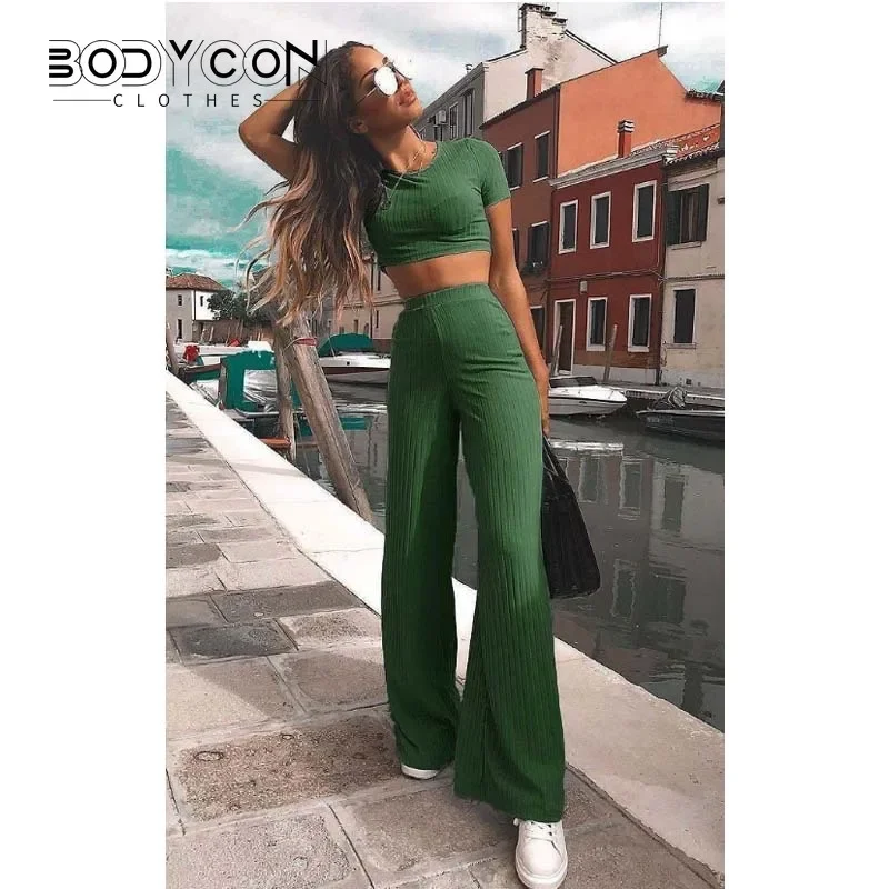 Женский трикотажный комплект из двух предметов, укороченный Топ с длинным рукавом и круглым вырезом и брюки с широкими штанинами
Женский трикотажный комплект из двух предметов, укороченный Топ с длинным рукавом и круглым вырезом и брюки с широкими штанинами